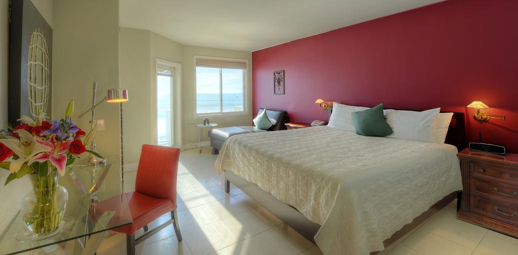 The Oceanfront Stay On Miramarbeach Hmb El Granada Exteriér fotografie