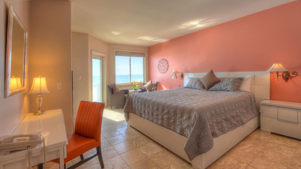 The Oceanfront Stay On Miramarbeach Hmb El Granada Exteriér fotografie