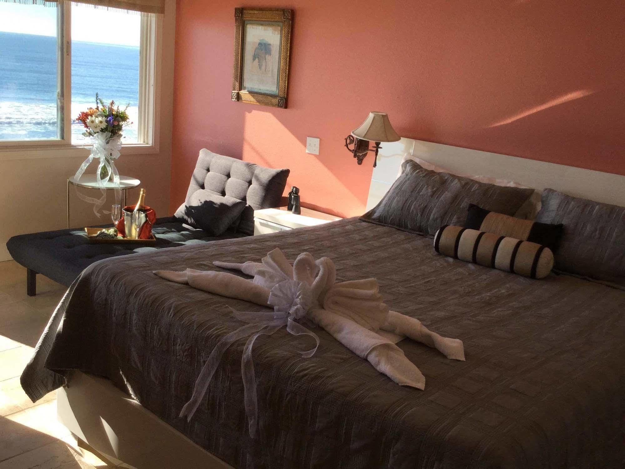 The Oceanfront Stay On Miramarbeach Hmb El Granada Exteriér fotografie